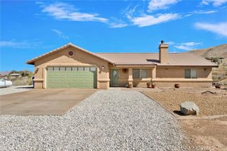 9191 Nambe Road, Apple Valley, CA 92308