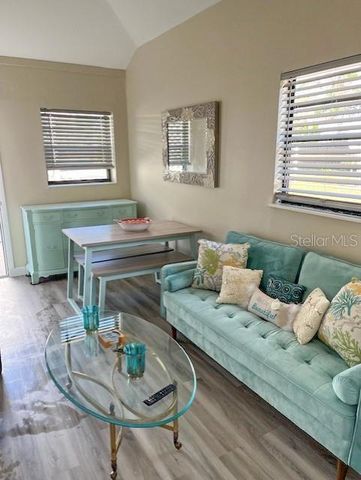 111 AVENIDA DE LA ISLA, Nokomis, FL 34275