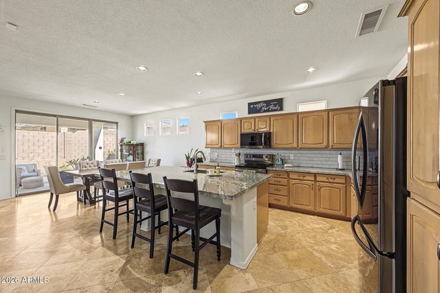 10762 W CIMARRON Drive, Peoria, AZ 85373