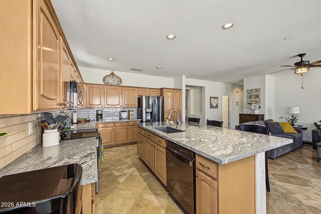 10762 W CIMARRON Drive, Peoria, AZ 85373