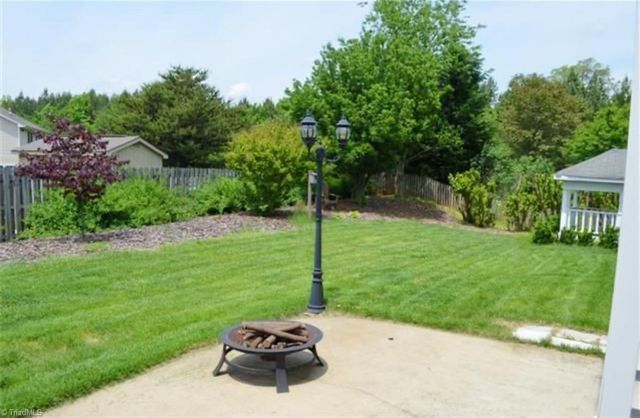 7 Drakestone Court, Greensboro, NC 27455