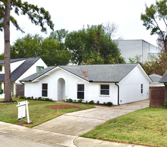 1415 Mapleton Drive, Houston, TX 77043