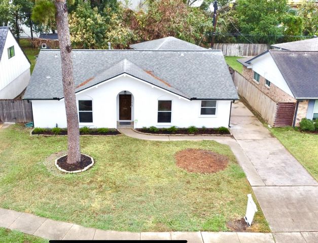 1415 Mapleton Drive, Houston, TX 77043