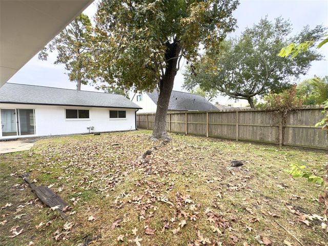 1415 Mapleton Drive, Houston, TX 77043