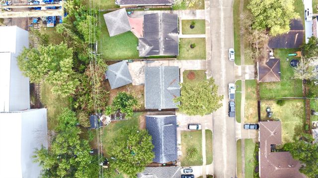 1415 Mapleton Drive, Houston, TX 77043