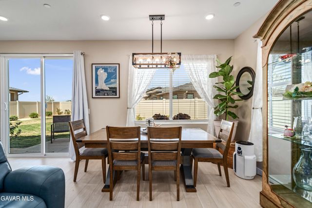 5609 W Ave K-13, Lancaster, CA 93536