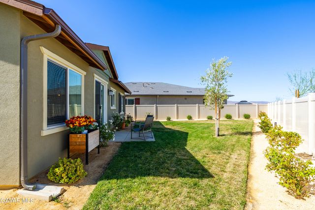 5609 W Ave K-13, Lancaster, CA 93536