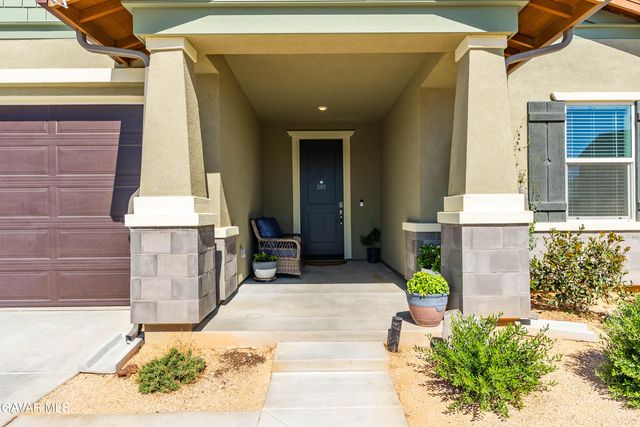 5609 W Ave K-13, Lancaster, CA 93536