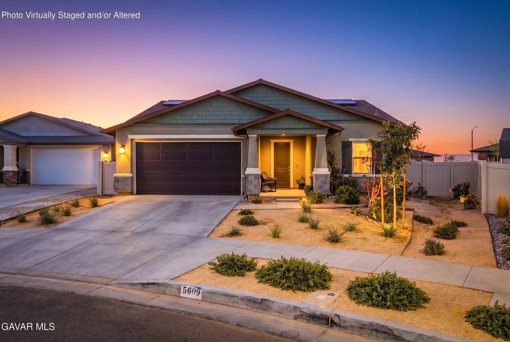5609 W Ave K-13, Lancaster, CA 93536