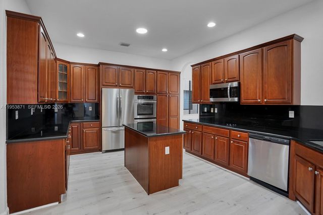 7871 SW 195th Ter, Cutler Bay, FL 33157