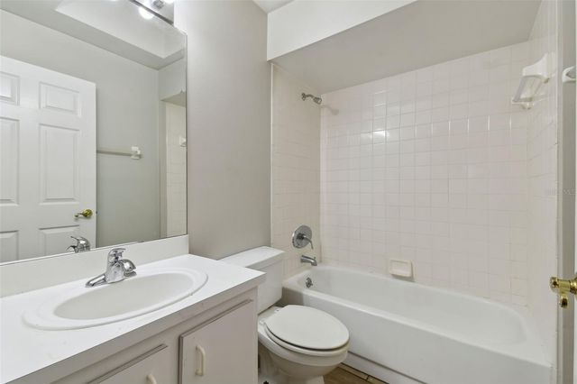 1041 HERON COURT, Kissimmee, FL 34759