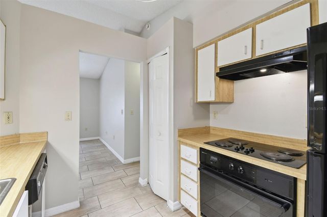 1041 HERON COURT, Kissimmee, FL 34759