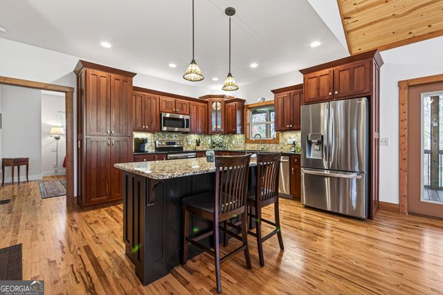 116 Farmette Drive, Cleveland, GA 30528