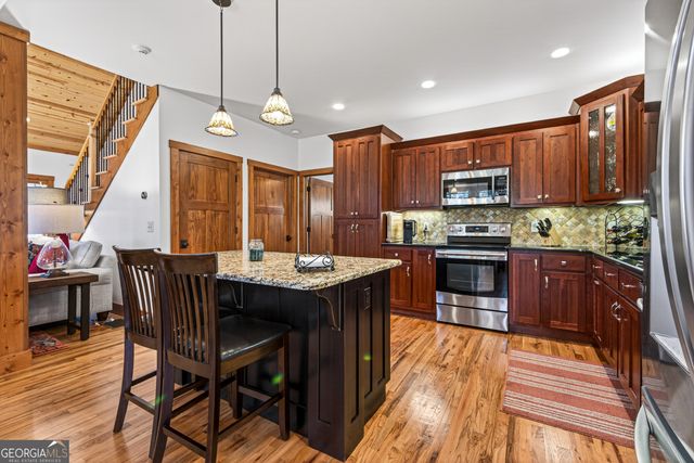 116 Farmette Drive, Cleveland, GA 30528