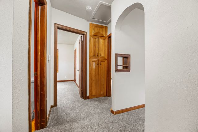 3206 Bowdoin Street, Des Moines, IA 50313