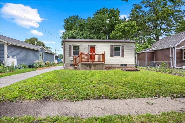 3206 Bowdoin Street, Des Moines, IA 50313