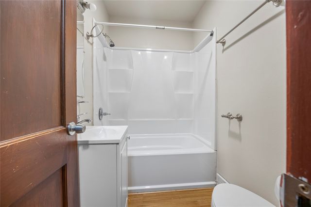 3206 Bowdoin Street, Des Moines, IA 50313