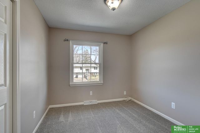 10929 X Street, Omaha, NE 68137