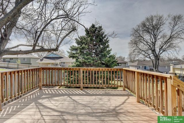 10929 X Street, Omaha, NE 68137