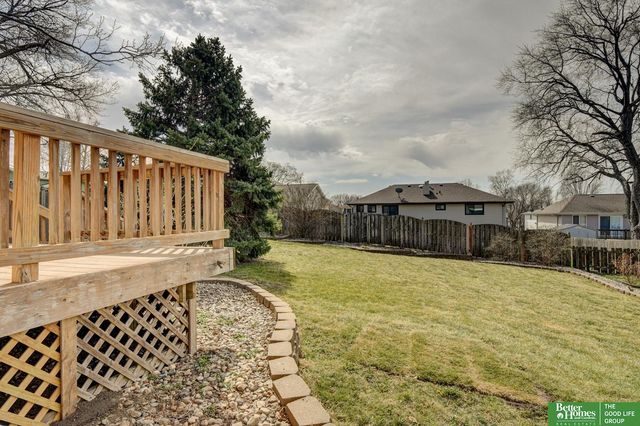 10929 X Street, Omaha, NE 68137