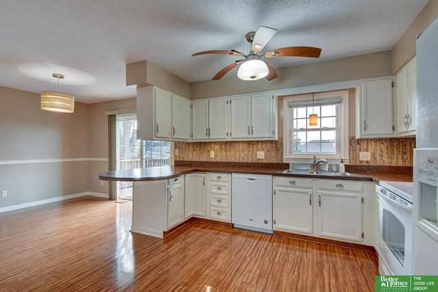 10929 X Street, Omaha, NE 68137