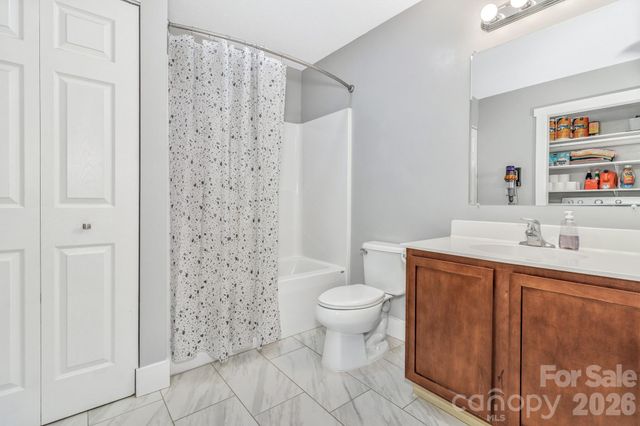 43 Pelzer Street, Asheville, NC 28804