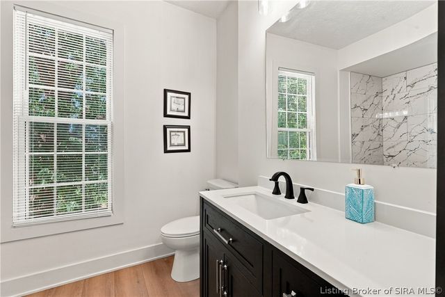 2402 Shelby Street, New Albany, IN 47150