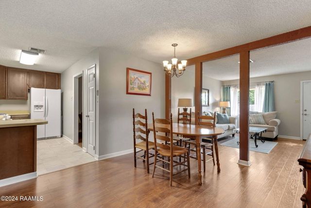 303 Plaza Village Drive, Lafayette, LA 70506