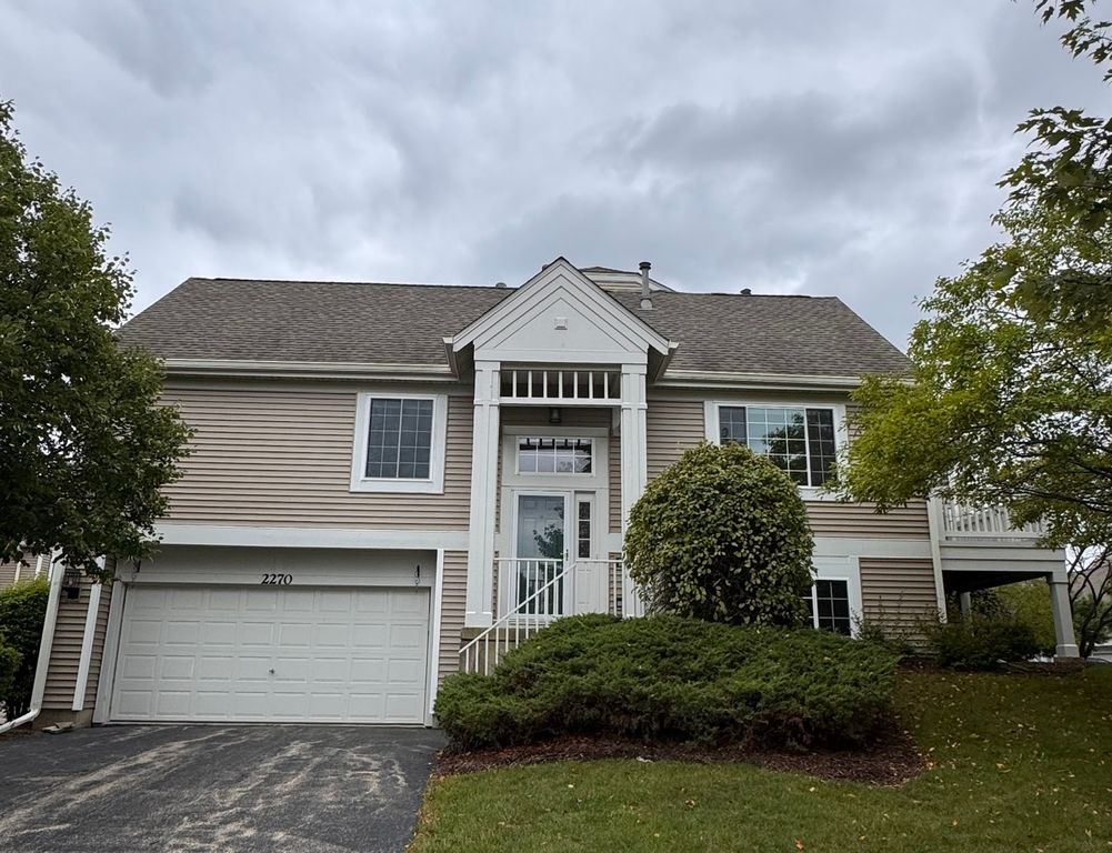 2270 Twilight Drive 2270, Aurora, IL 60503