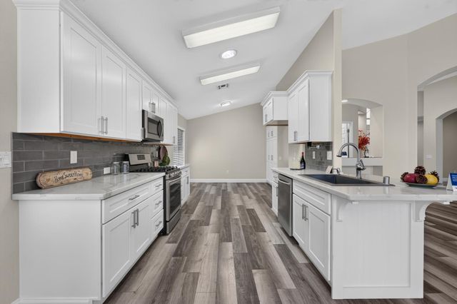 5297 Dreamgarden Loop, Roseville, CA 95747