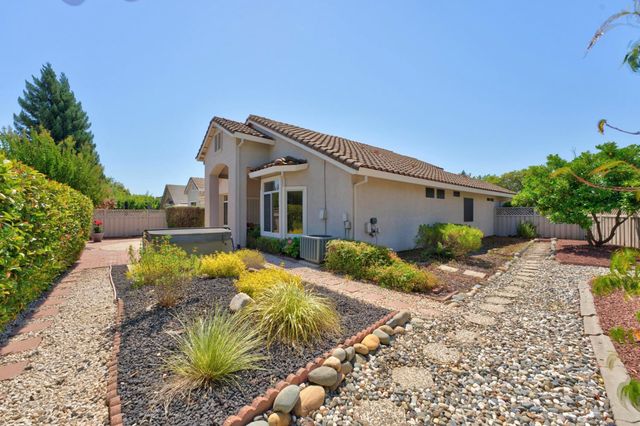 5297 Dreamgarden Loop, Roseville, CA 95747