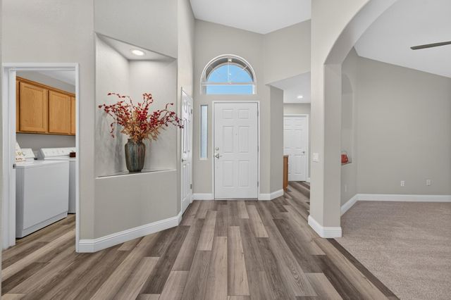 5297 Dreamgarden Loop, Roseville, CA 95747
