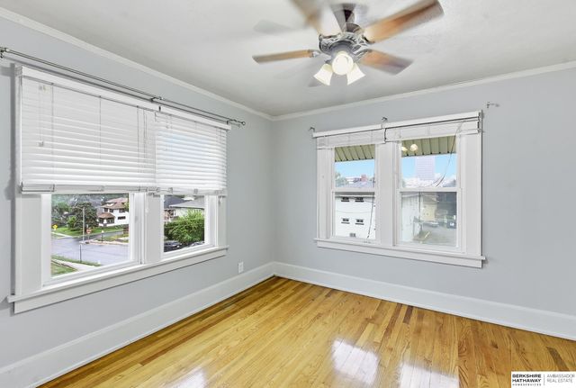 3606 Davenport Street, Omaha, NE 68131