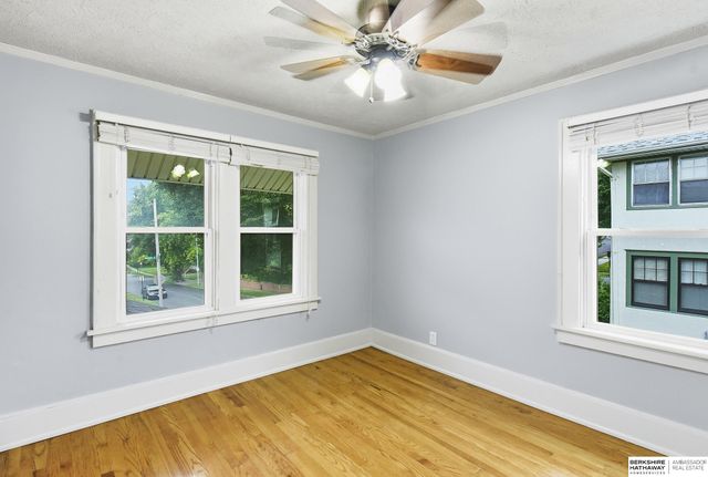 3606 Davenport Street, Omaha, NE 68131