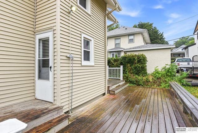 3606 Davenport Street, Omaha, NE 68131