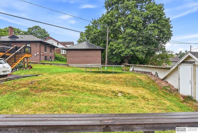 3606 Davenport Street, Omaha, NE 68131