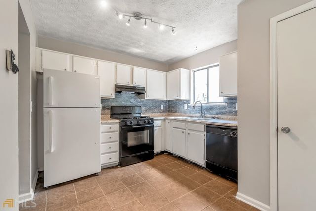 800 Durham Crossing, Stone Mountain, GA 30083