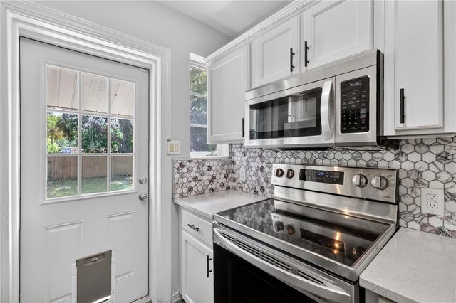706 MISSION DRIVE, Wildwood, FL 34785