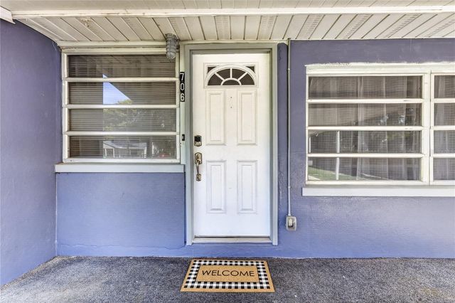 706 MISSION DRIVE, Wildwood, FL 34785