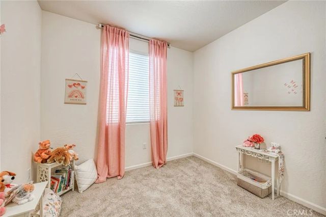 1523 Bloom Ln, Clovis, CA 93619