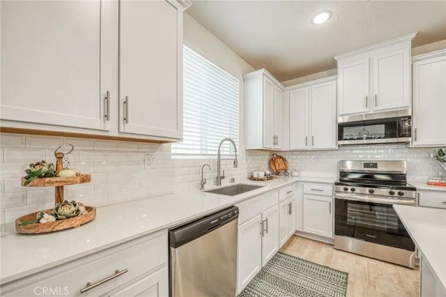 1523 Bloom Ln, Clovis, CA 93619
