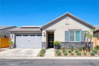 1523 Bloom Ln, Clovis, CA 93619