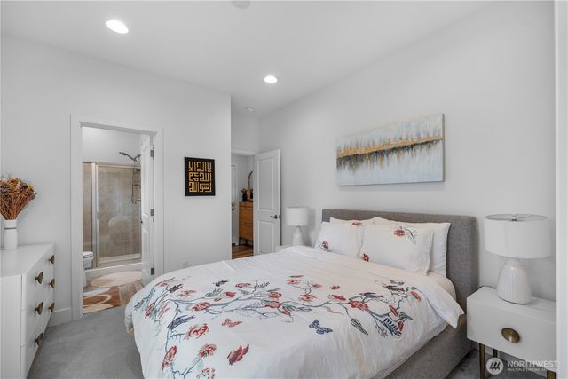 20818 54th Avenue W, Lynnwood, WA 98036
