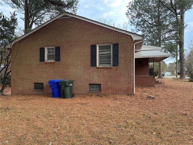 708 Maryland AVE, Suffolk, VA 23434