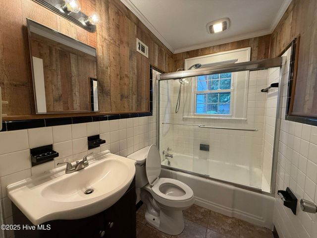 303 Warn Street, Jacksonville, NC 28540