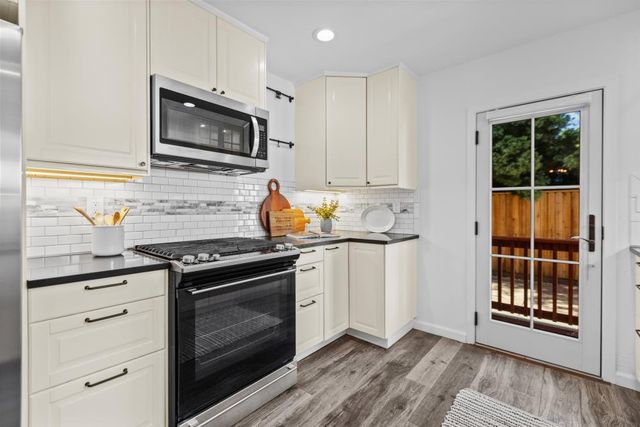 1018 Ovejas Ave, Davis, CA 95616