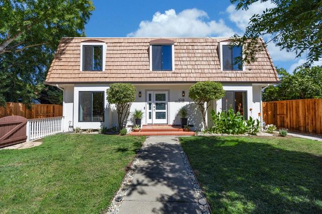 1018 Ovejas Ave, Davis, CA 95616