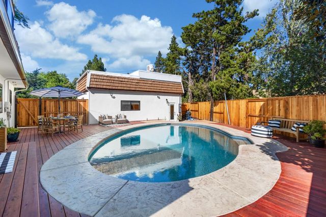 1018 Ovejas Ave, Davis, CA 95616