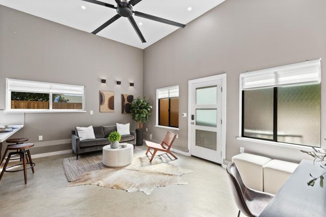 1018 Ovejas Ave, Davis, CA 95616