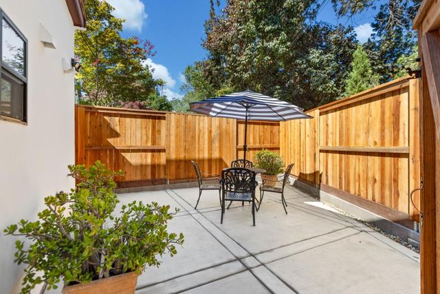 1018 Ovejas Ave, Davis, CA 95616